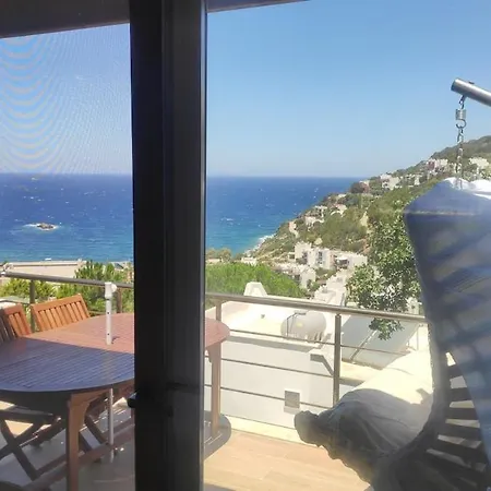 Private & With Sea View וילה *