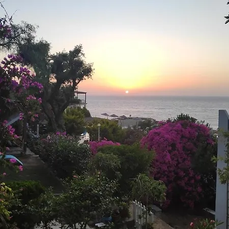Private & With Sea View יאליקאבאק