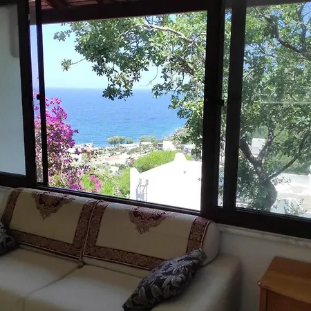 Private & With Sea View * יאליקאבאק